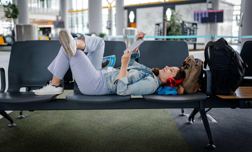 Stay Cozy: Neck Pillows & Blankets - thecompleteportal