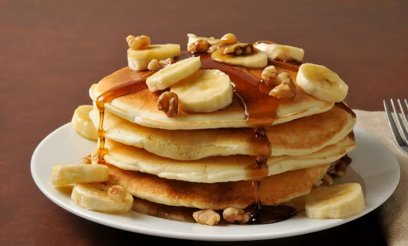 Banana Pancakes - TheCompletePortal