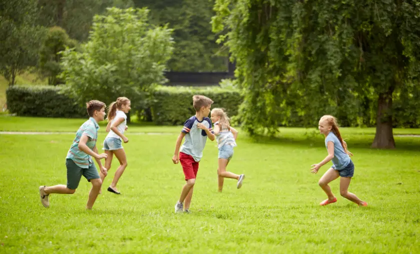 Outdoor Play for Children's - The Complete Portal