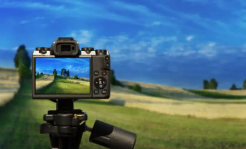 Panning and Tracking Shots: Conveying Movement - TheCompletePortal