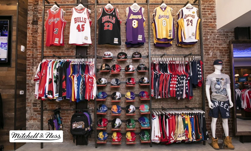 Mitchell & Ness US (Equipment, Apparel & Accessories Collection)