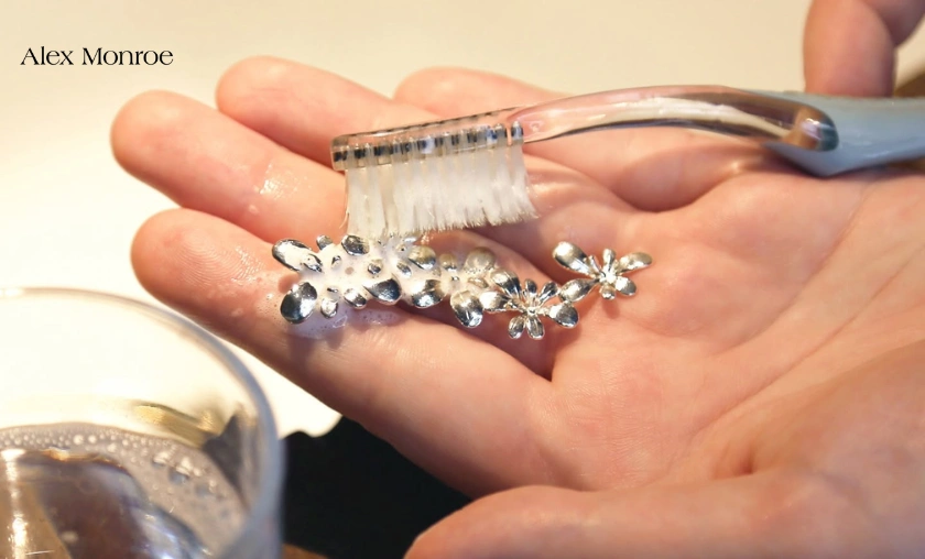 Alex Monroe Review: Luxury Jewelry & Accessories! ([wpsm_custom_meta type=date field=month] [wpsm_custom_meta type=date field=year]) - The Complete Portal
