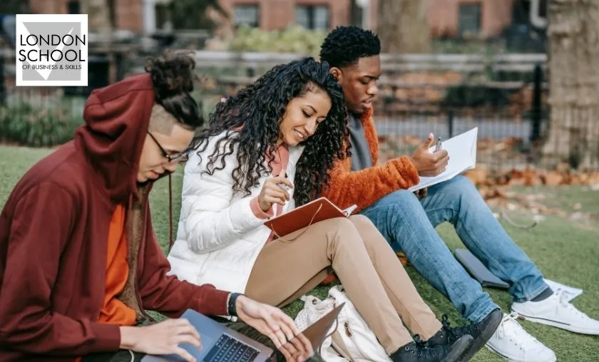 The Best London School of Business & Skills Review! ([wpsm_custom_meta type=date field=month] [wpsm_custom_meta type=date field=year]) - The Complete Portal